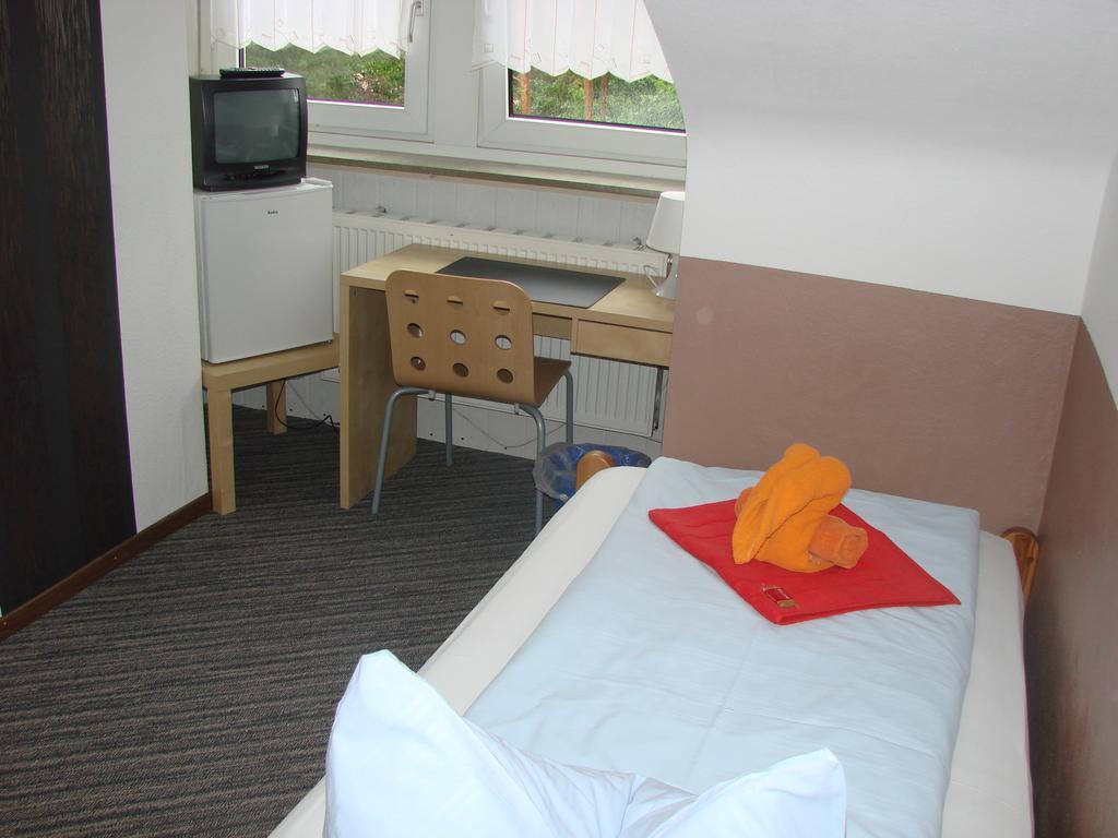 Gaestehaus Am Heuss-Platz Erlangen Bilik gambar