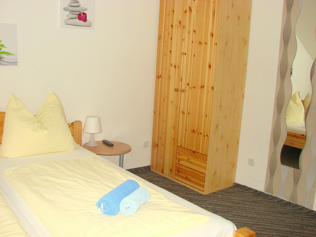 Gaestehaus Am Heuss-Platz Erlangen Bilik gambar