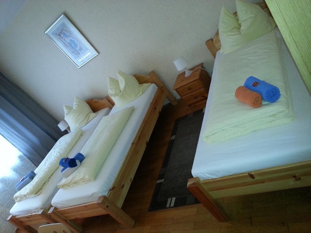 Gaestehaus Am Heuss-Platz Erlangen Bilik gambar
